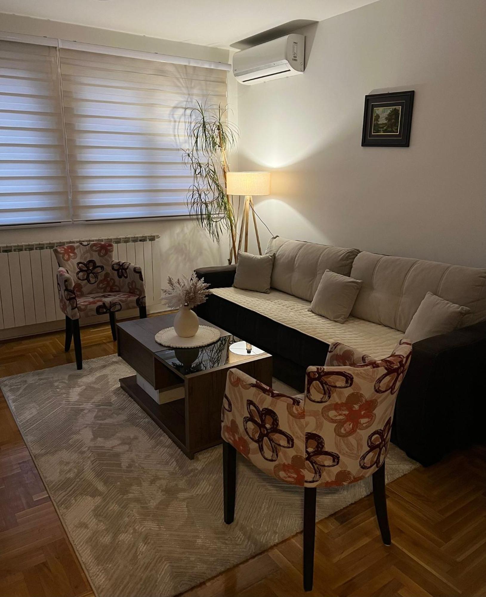 Apartman Manja Lukavica Exteriér fotografie